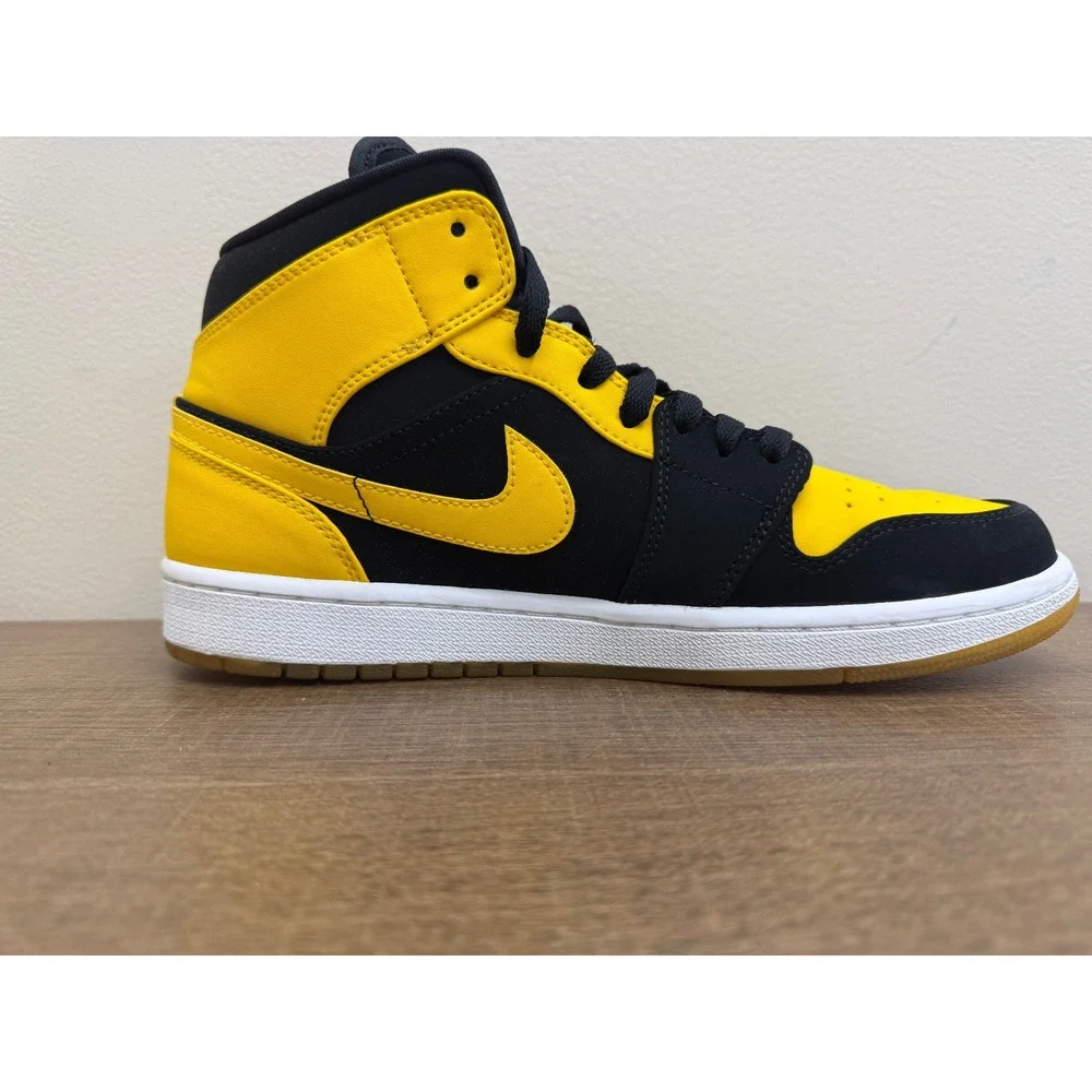 Nike Dunk High Hi SP Iowa Varsity Maize 2020 CZ8149-002 Size 9